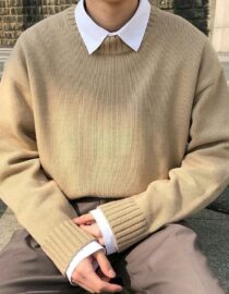 Relaxed Fold-over Polo Knit – ไหมพรมคอปกพับทรงหลวม